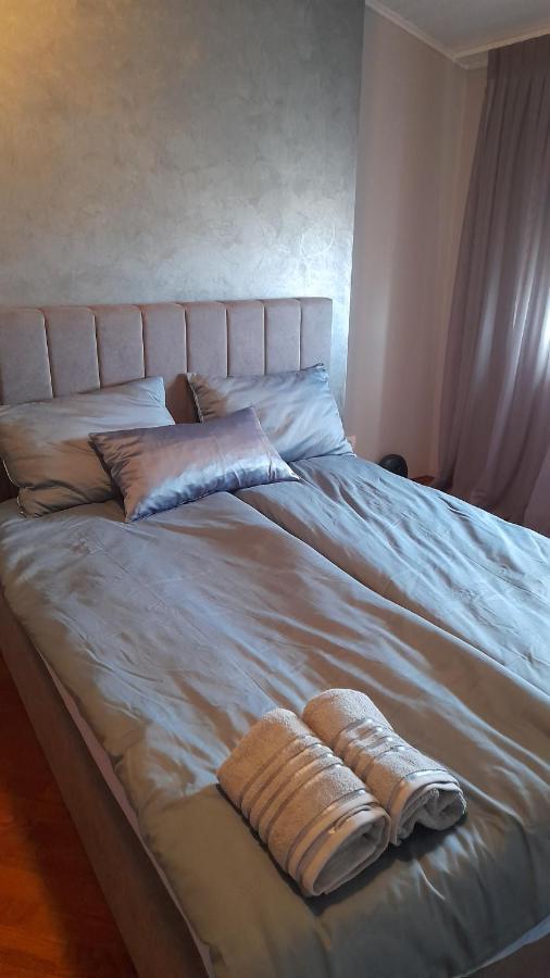 Apartment Maras Пореч Екстериор снимка