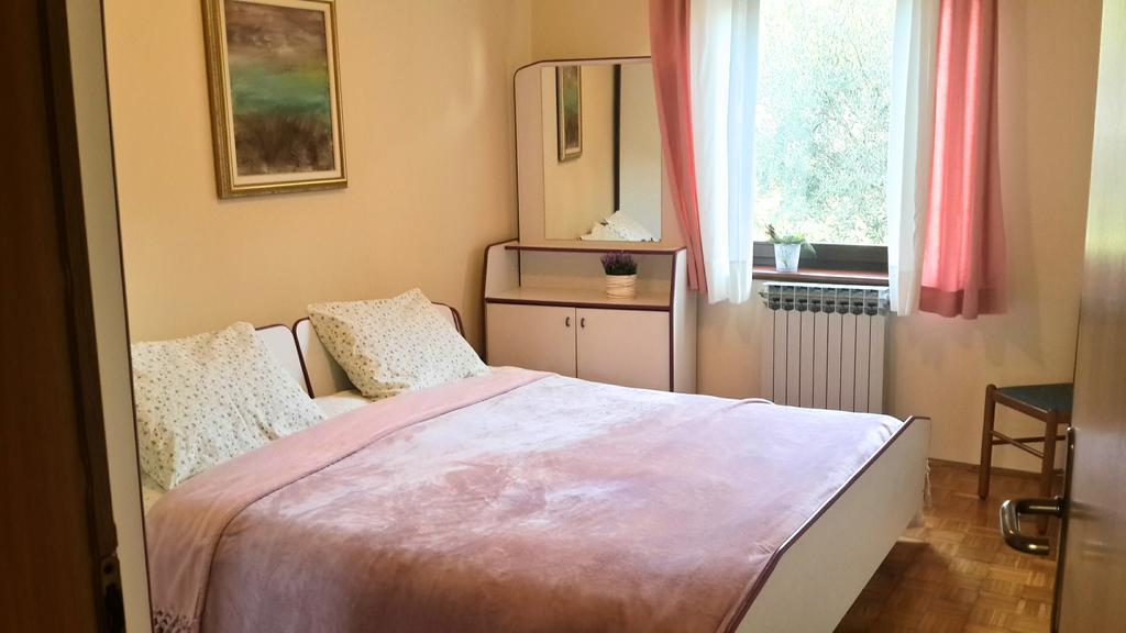 Apartment Maras Пореч Екстериор снимка