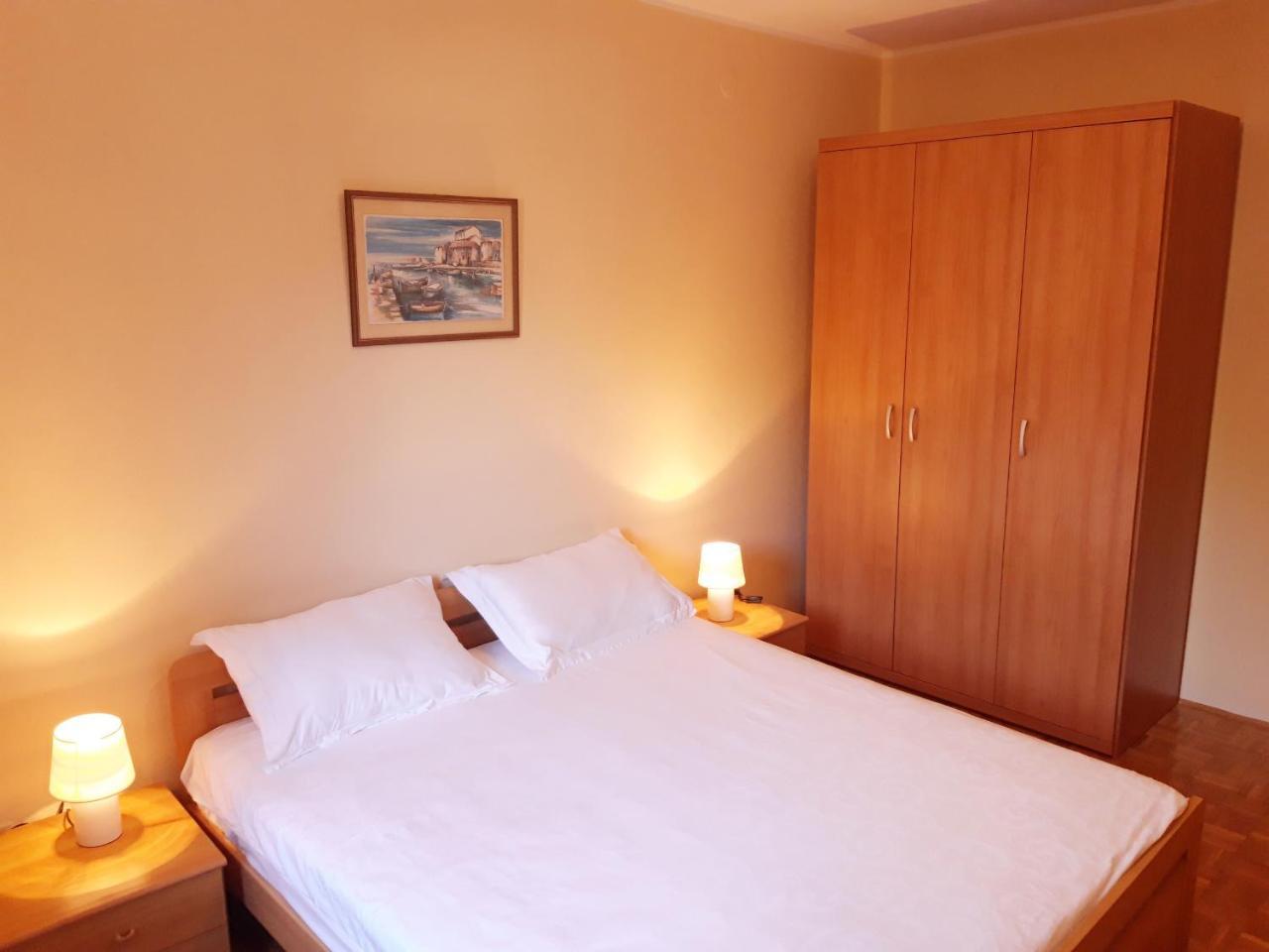 Apartment Maras Пореч Екстериор снимка
